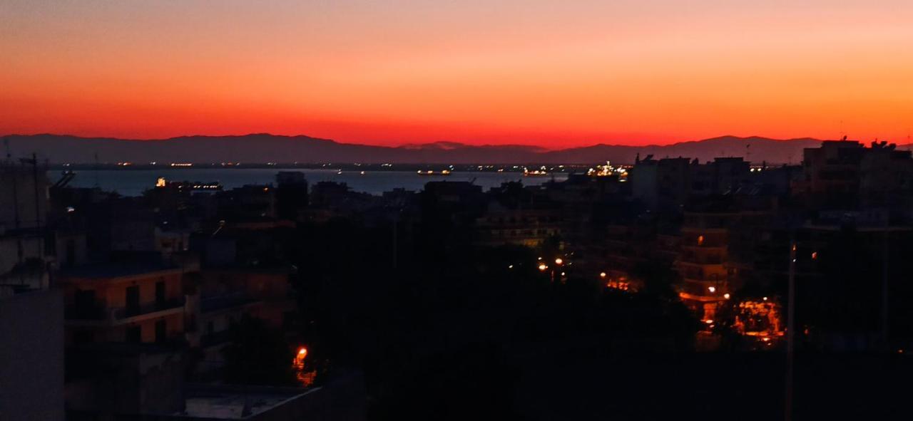 Sunset Rooftop Apartment Thessaloníki Ngoại thất bức ảnh
