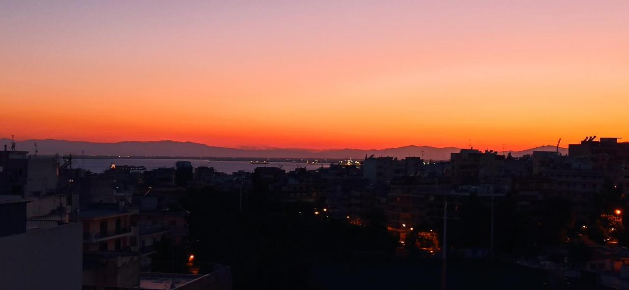 Sunset Rooftop Apartment Thessaloníki Ngoại thất bức ảnh